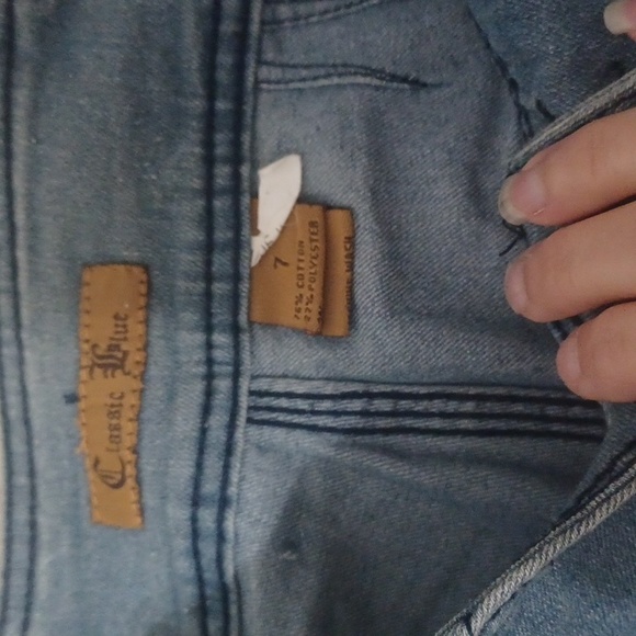 Classic Blue Jeans - Picture 4 of 6